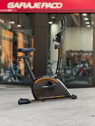Bicicleta estática BH Tecnovita EVO/ garaje paco