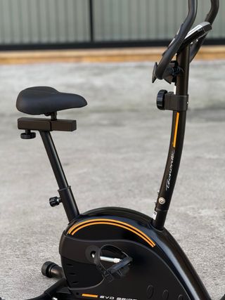Bicicleta estática BH Tecnovita EVO/ garaje paco