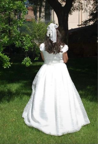 vestido de comunion de firma Devota y Lomba
