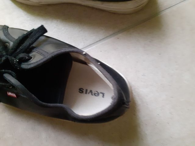 Scarpe sportive Levi's n.40 colore blu marino