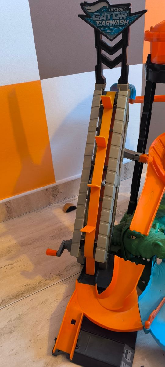 Hot wheels cocodrilo túnel de lavado