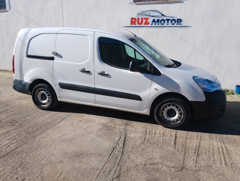 Peugeot Partner 2018 - foto 1