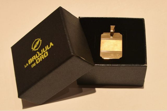 PLACA DE ORO 18K/2.5Gr