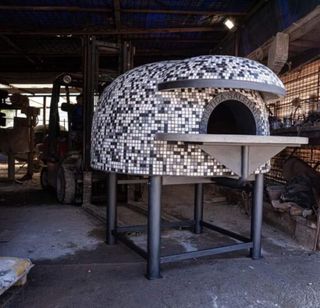 FORNO A LEGNA SALERNO CON MOSAICO