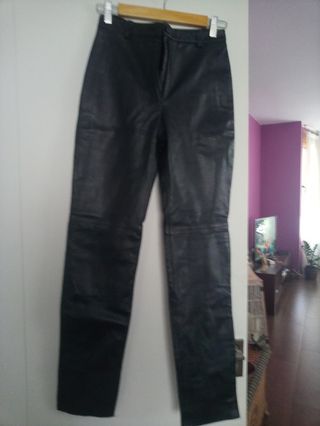 Pantalón de piel negro T 34-36
