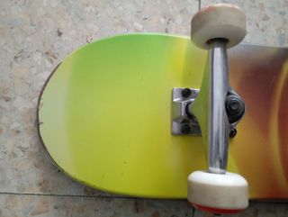 Skateboard Completo Almost 7,65" 
