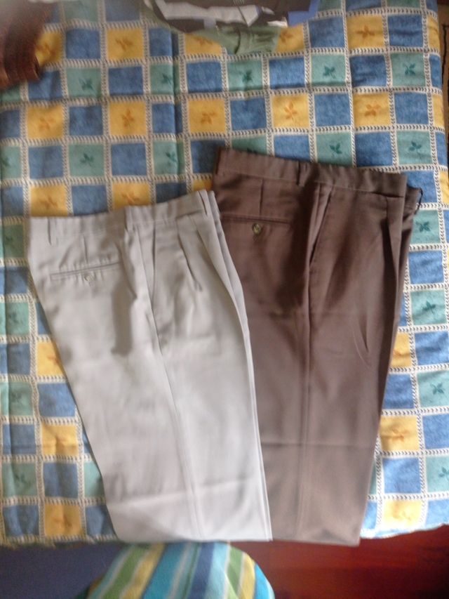 Lote de dos pantalones de caballero