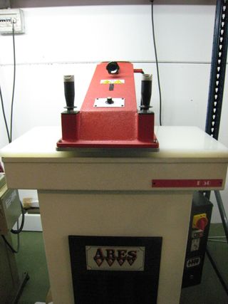 Troqueladora  ARES F-60