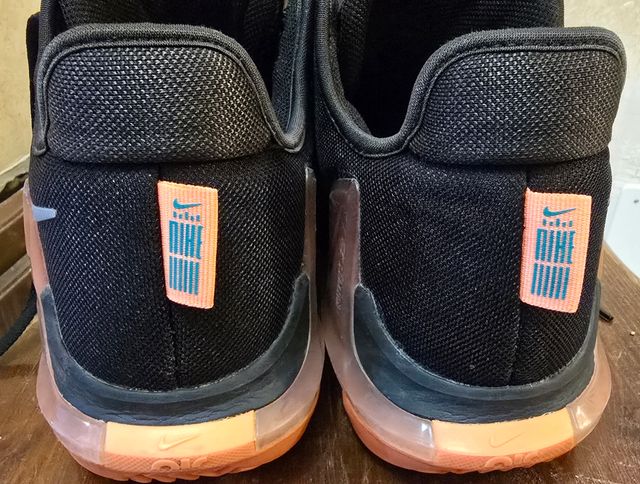 Nike LeBron Witness VI num.44