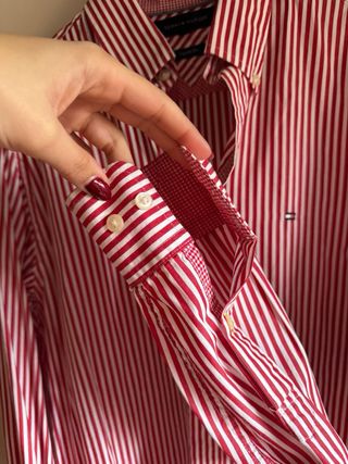 Camisa roja de rayas Tommy Hilfiger