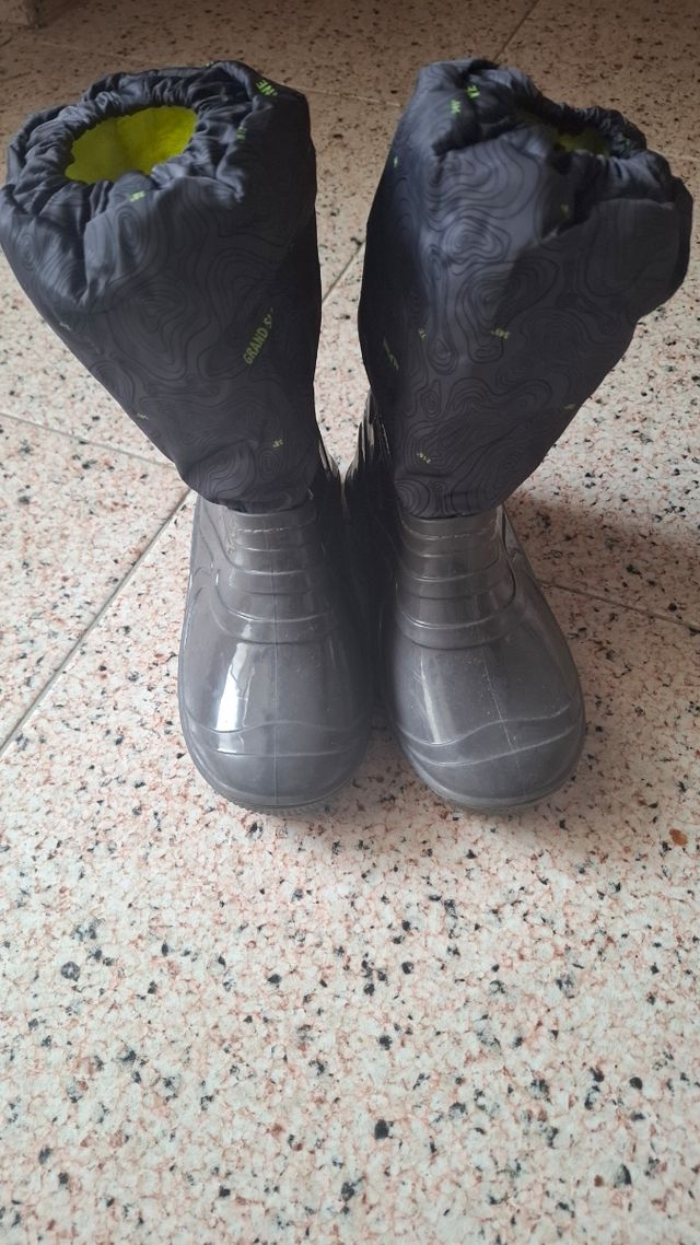 Botas niño talla 29