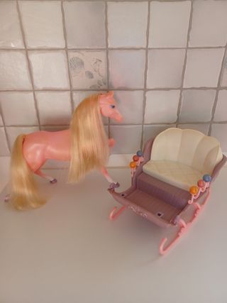 Schiaccianoci barbie slitta cavallo y2k mattel