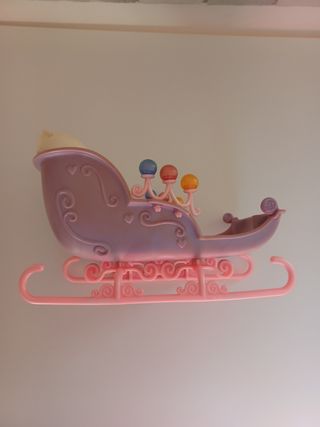 Schiaccianoci barbie slitta cavallo y2k mattel