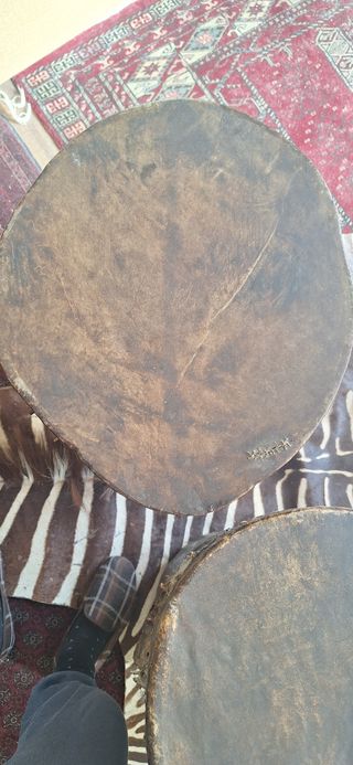 Pareja de tambores africanos