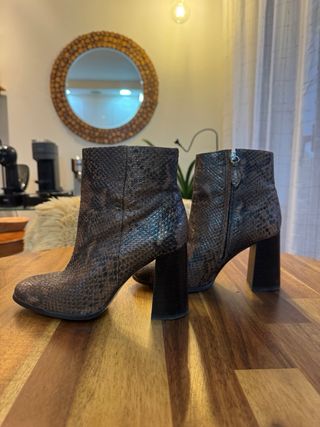 Botines tacón de piel auténtica Massimo Dutti 37