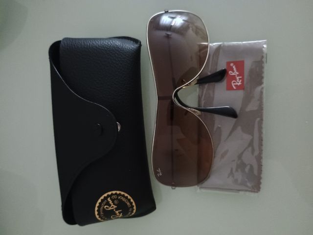 Ray-Ban