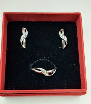 Conjunto anillo y pendientes oro blanco