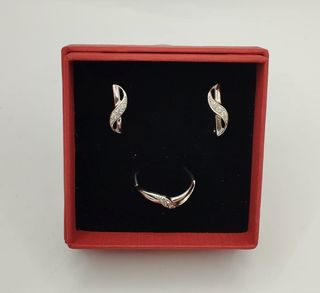 Conjunto anillo y pendientes oro blanco