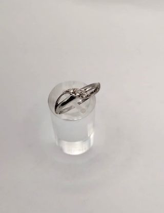 Conjunto anillo y pendientes oro blanco
