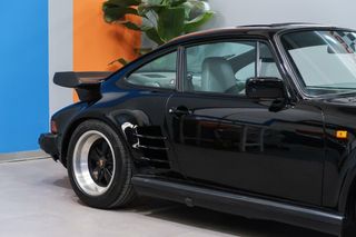 Porsche 911 TURBO RUF
