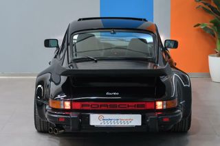 Porsche 911 TURBO RUF