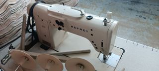 Maquina coser ZigZag Refrey