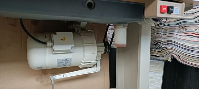 Maquina coser ZigZag Refrey 