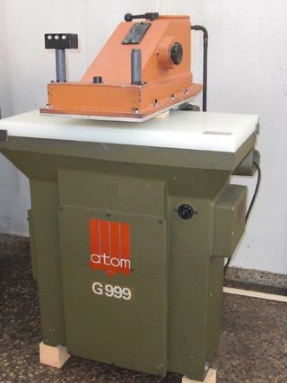 Troqueladora  ATOM G999.