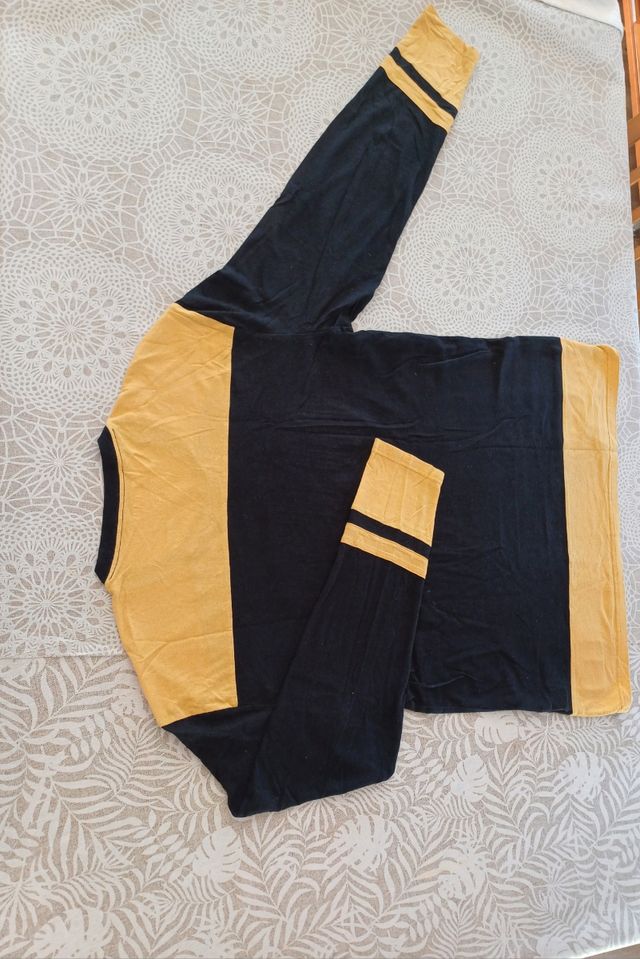 CAMISETA HOLLISTER MANGA LARGA T.M NUEVA