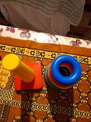Gioco torre con anelli 