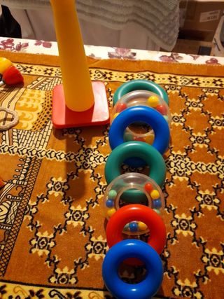 Gioco torre con anelli 