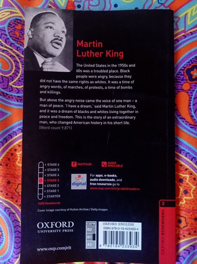 Oxford Bookworms Library Factfiles: Level 3: Mart