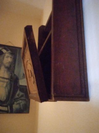 Caja superantigua entrada casa