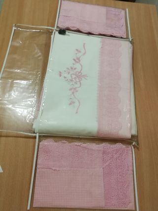 Lenzuola in puro cotone ricamate