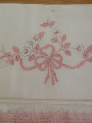 Lenzuola in puro cotone ricamate