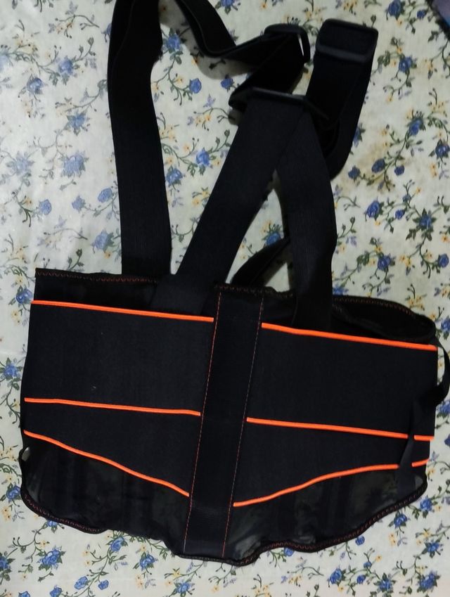 Cinghia di supporto per la schiena