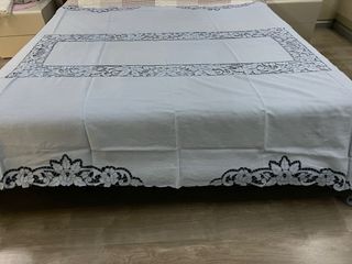 Tovaglia in lino per 12 persone