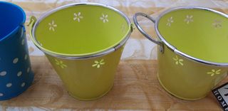 Set 4 vasetti in metallo