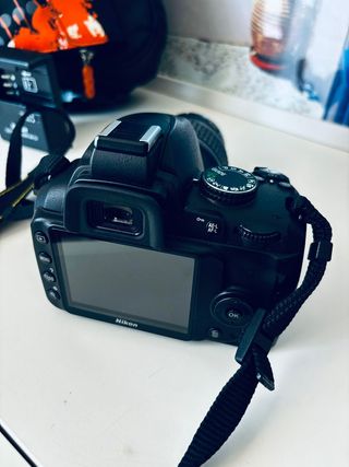 Nikon D3000