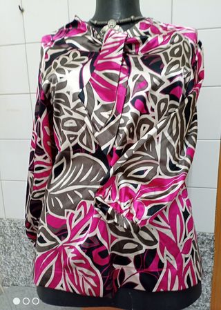Conjunto americana +blusa raso
