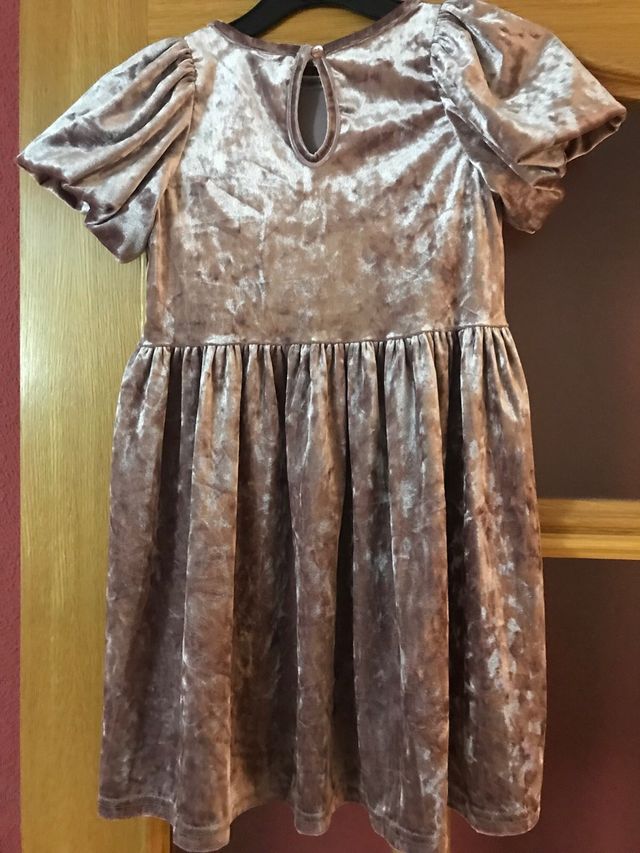 Vestido fiesta talla 6/7 años.