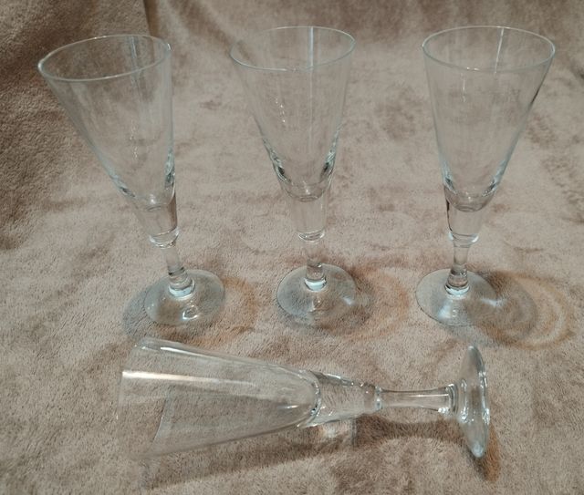 2 Elegantes copas de cava COMO NUEVAS!!!