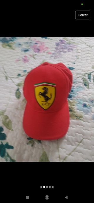 Gorra Escudería Ferrari. ORIGINAL
