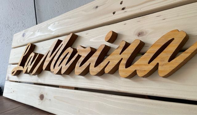 Decoracion decorativa personalizada  madera y led