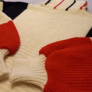 Maglione maniche a pipistrello