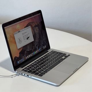 MacBook Pro 2015 i5 8gb 512HD cargador original