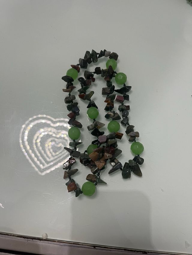 Collana con pietre di giada