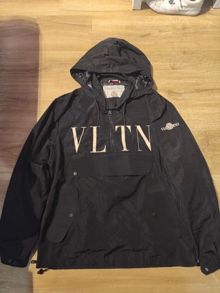 Chaqueta Valentino x Moncler 