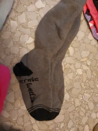 Pantalón esqui más dos pares de calcetines.