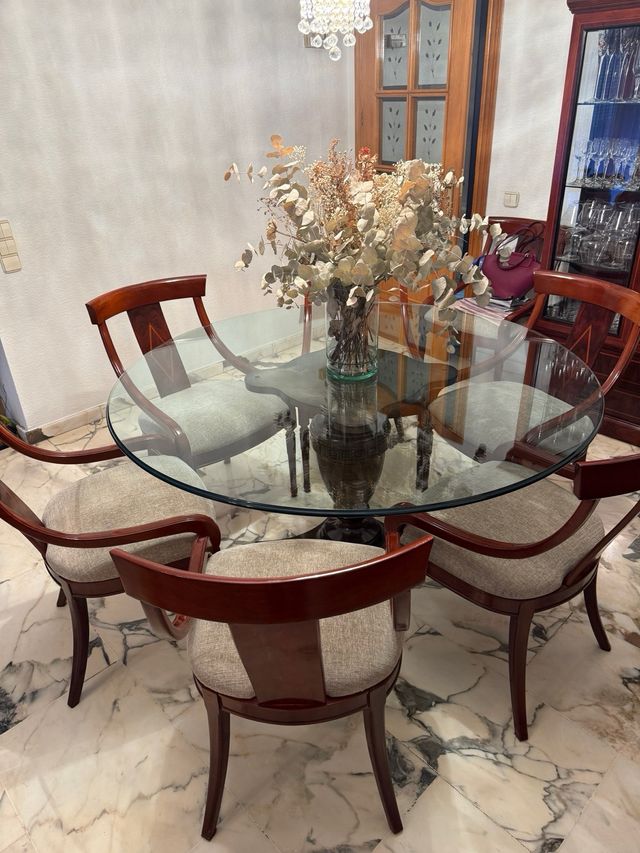 8 sillas de madera de nogal